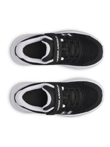 UA Surge 4 AC Patches Zapatilla negro para niño