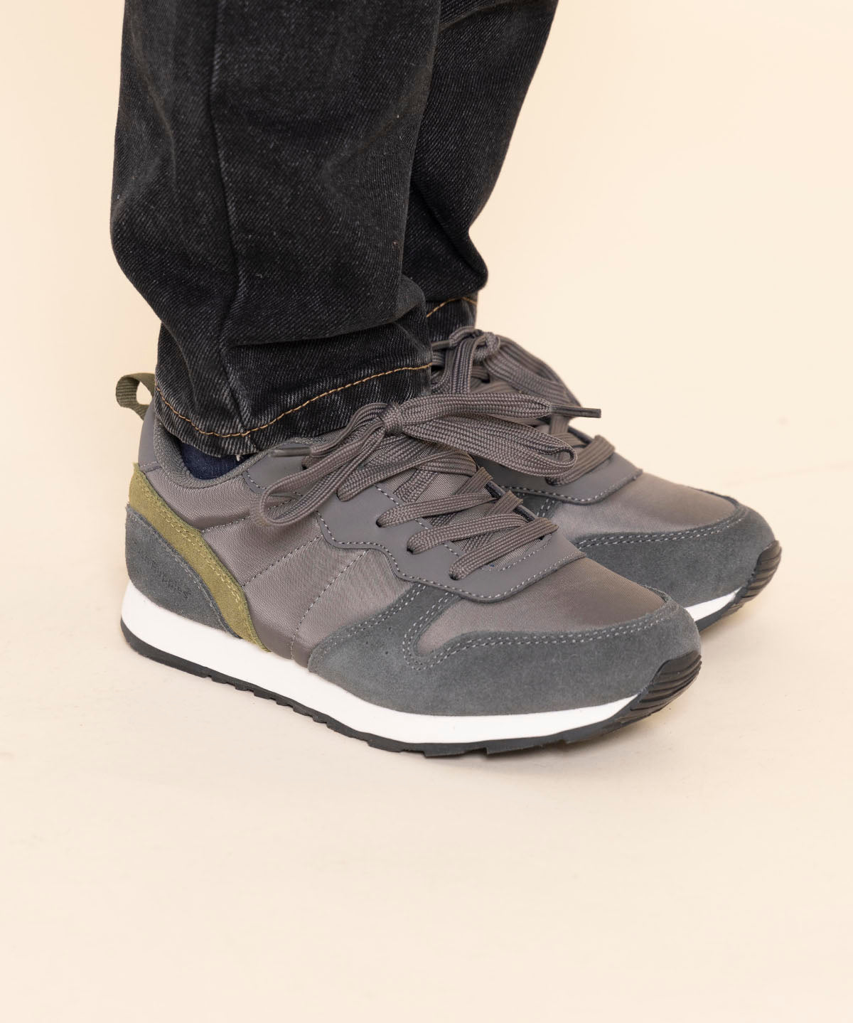 Zapatilla Niño Janet-K Gris
