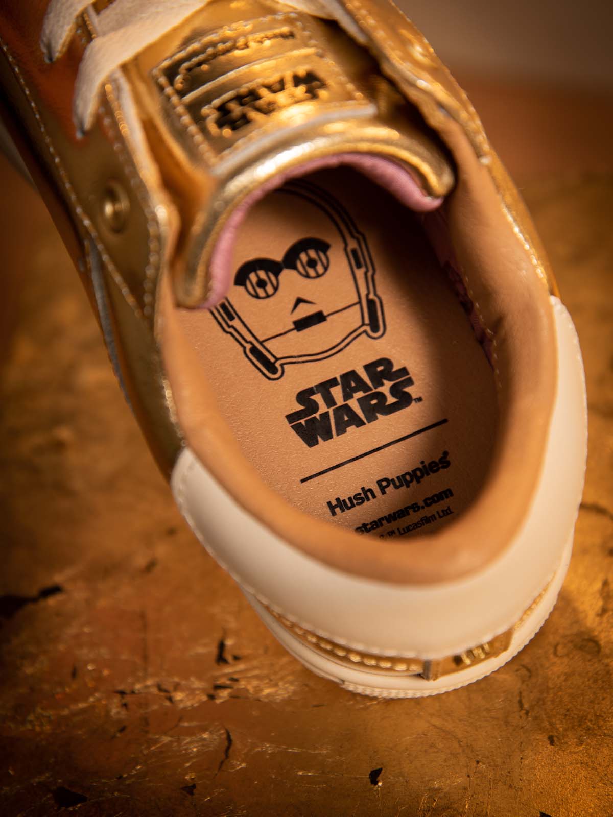 Zapatilla Niña C-3PO Metalizado
