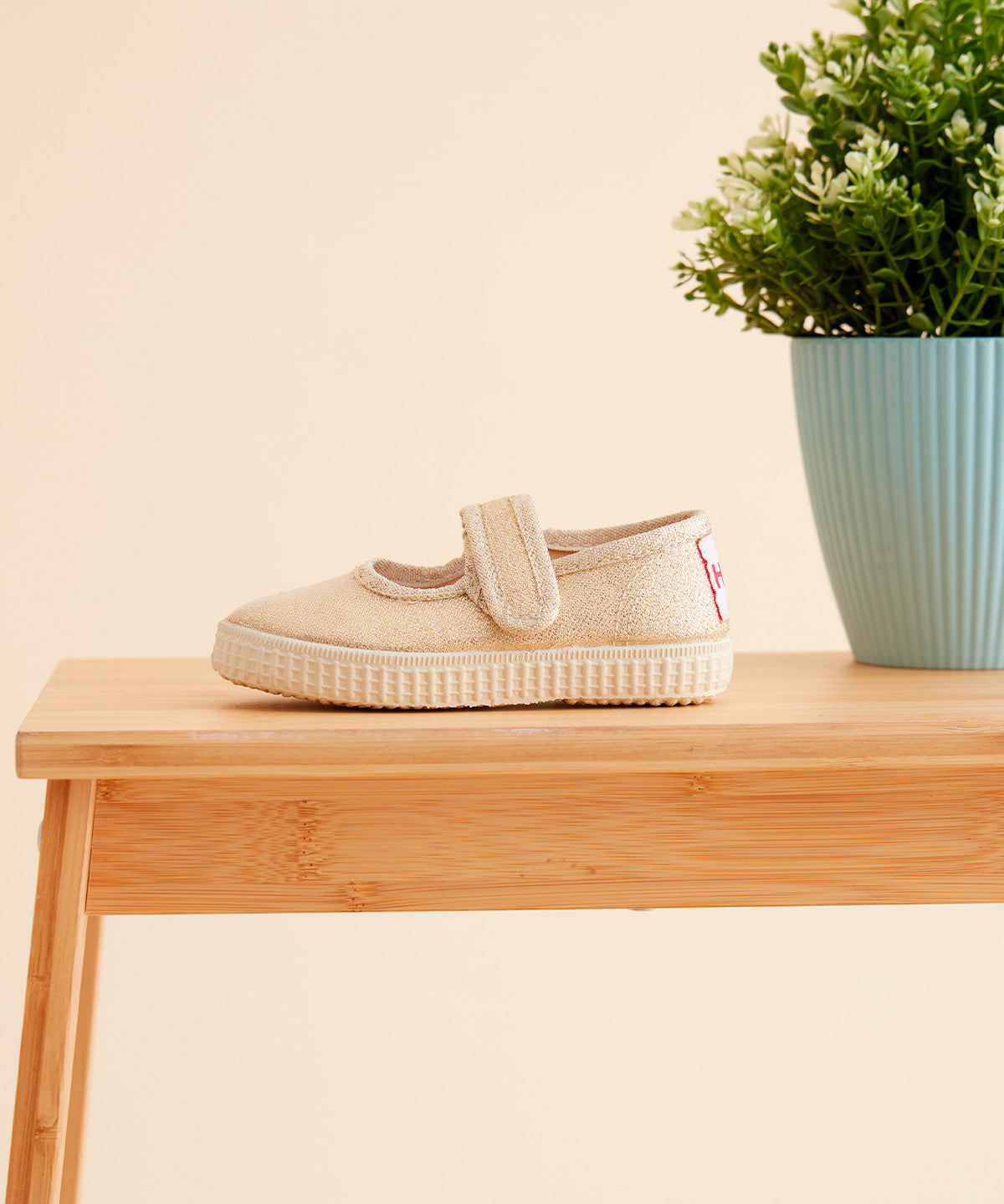 Zapato Niña Windy Dorado