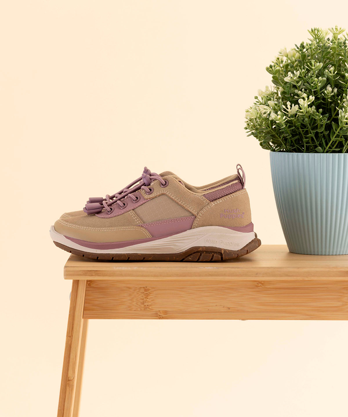 Zapatilla Cuero Niña Irving Beige